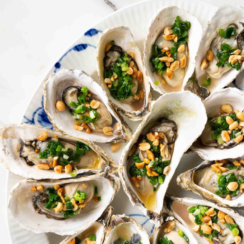 Oyster à la Việt – Hàu Canada nướng mỡ hành